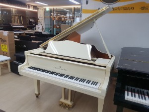 [판매완료]영창그랜드 중고피아노 G-185 화이트