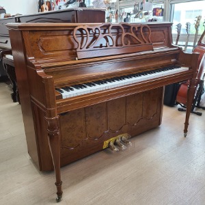 [판매완료] 영창  사일런트 업라이트 피아노 CX110